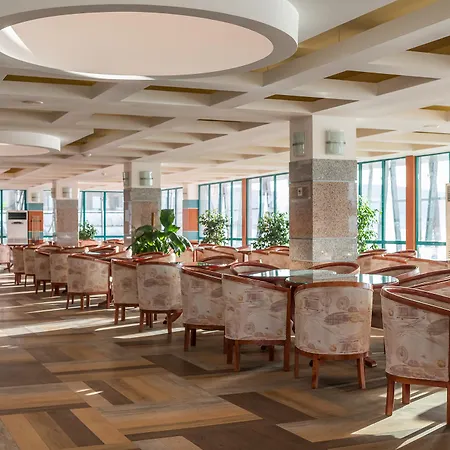 Отель Bourgas 4*