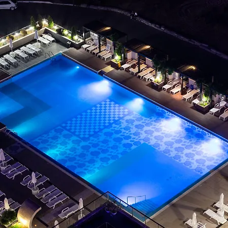 Отель Bourgas 4*