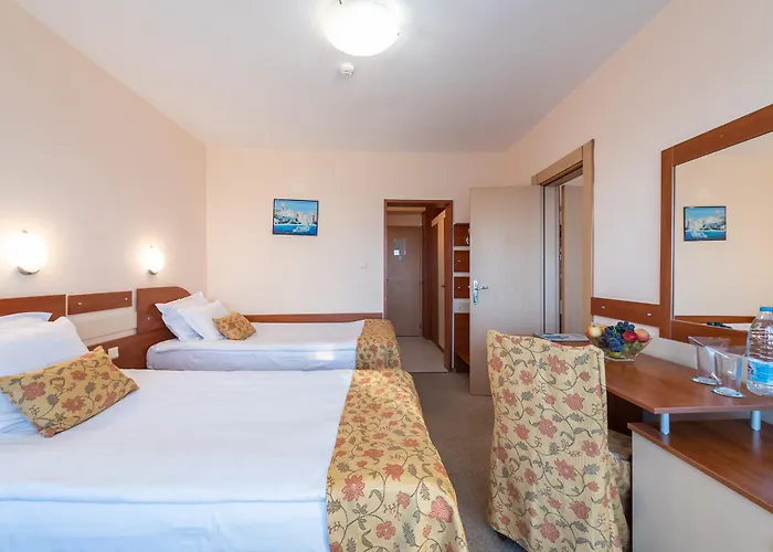 бургас бийч 4*