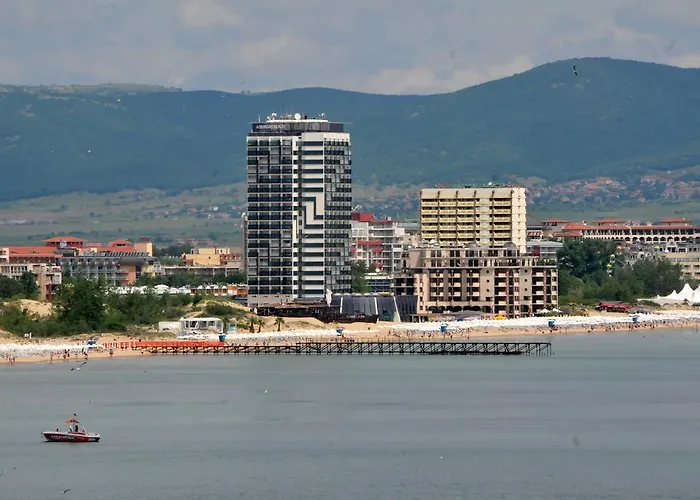 Хотел бургас бийч